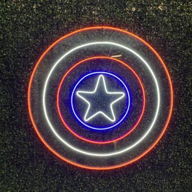 Imagem de Luminária Painel Neon Led - Escudo Do Capitão America 85X85cm - Kamale