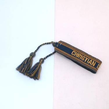 Imagem de Pulseira de Letras com Borla  Ajustável, Tecido Artesanal Unissex  Mod