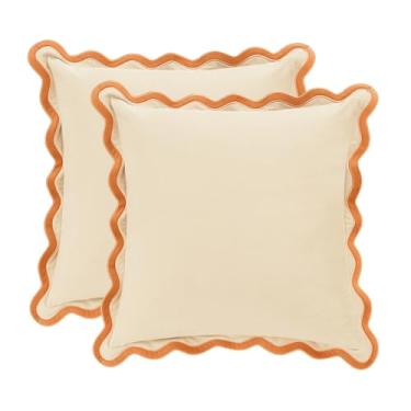 Imagem de MONDAY MOOSE Capas de almofada decorativas, conjunto de 2 designs de borda ondulada de veludo macio, misture e combine para decoração de casa, almofadas não incluídas (Mel/creme, 56 x 56 cm)