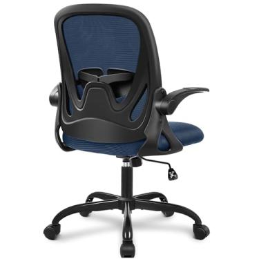 Imagem de Primy Cadeira de escritório ergonômica com apoios de braços dobráveis cadeira de computador de malha respirável giratória com suporte lombar ajustável e altura para sala de conferências (azul marinho)