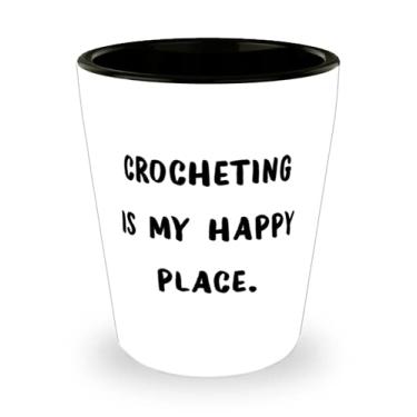 Imagem de Xícara de crochê extravagante, Crocheting is My Happy Place, Presentes para amigos, Presente de, Copo de cerâmica para crochê