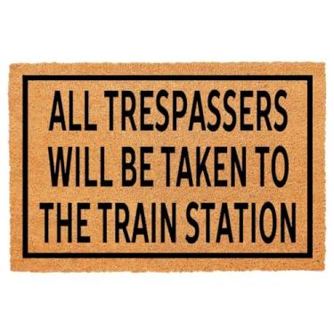 Imagem de Capacho engraçado de coco Todos os invasores serão levados para a estação de trem, porta da frente, entrada, exterior, tapete com decoração de varanda resistente, tapetes de pátio, tapetes de