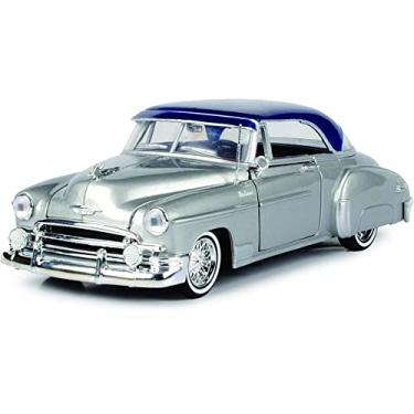 Imagem de 1950 Chevy Bel Air Lowrider Silver Metallic with Blue Metallic Top Get Low Series 1/24 Diecast Model Car by Motormax 79026