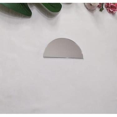 Imagem de 20 peças de cartões de lugar de arco de acrílico, etiquetas de nome espelhadas de acrílico, cartões de acompanhantes de casamento, configurações de meio círculo (espelho prateado)