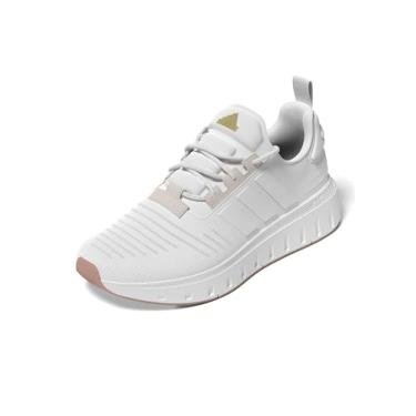 Imagem de adidas Tênis feminino Swift Run23, Branco/Ouro metálico, 10