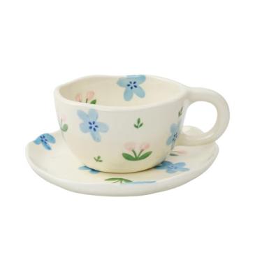 Imagem de Koythin Caneca de café de cerâmica com pires, canecas de flores feitas à mão, copo bonito para meninas e mulheres, xícara de chá de leite estética com alça, 250 ml para latte, cacau, escritório, casa