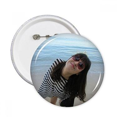 Imagem de Ellie Yao Beautiflu Girl Beach Sea Wave Pin Emblema Decoração de roupas 5 peças Presente