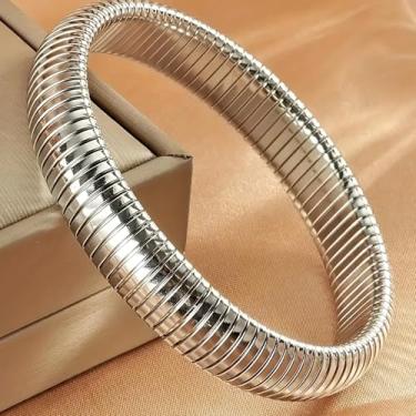 Imagem de 1 pulseira feminina moderna de aço inoxidável com padrão vertical elástico, tom dourado e prateado, joia de declaração de moda, One Size, Aço inoxidável, Sem Pedra Preciosa