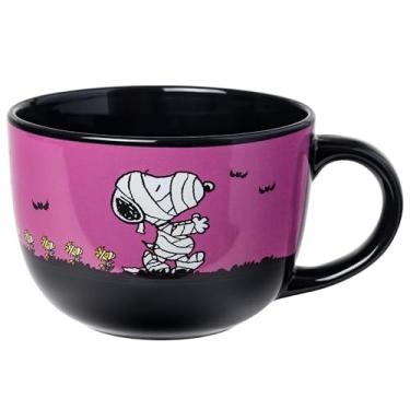 Imagem de Silver Buffalo Caneca de sopa de cerâmica Peanuts Halloween com Snoopy e Woodstock como múmias, 680 g