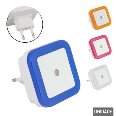 Imagem de Luminária de Tomada Bivolt Quadrada Sensor Color - Tudo em Caixa - TIN