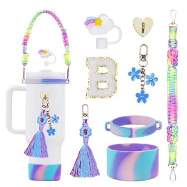 Imagem de Rabrgab Conjunto de acessórios para copos Stanley com inicial de 8 peças para 1,134 g, 850 g 590 g - Presentes para meninas adolescentes, copo de decoração com alça, enfeite de palha arco-íris