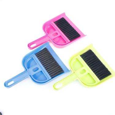 Imagem de 2X Kit Mini Vassoura E Pá Para Mesas Teclados Armários Limpe