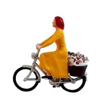Imagem de KiBcsLic Miniatura de de vestido amarelo em escala 1/64, brinquedo Tiny People, modelo colecionável de andando de bicicleta em resina para
