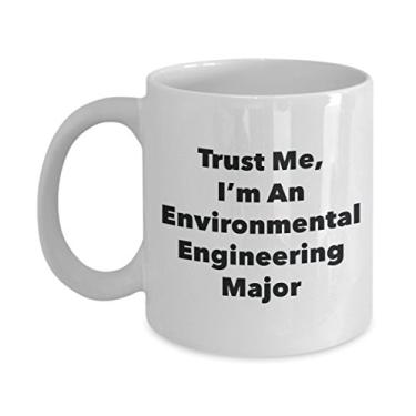 Imagem de Caneca Trust Me, I'm An Environmental Engineering Major - Caneca de café divertida - Lindas ideias de presentes de formatura para amigos e colegas de classe