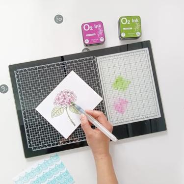 Imagem de Alinacutle Tapete grande de corte de vidro de 38 x 25 cm com grade e linhas angulares almofada de silicone antiderrapante, superfície de trabalho com grade de medição e paleta para mídia mista, tapete