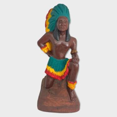 Imagem de Escultura Caboclo Pena colorida, verde, vermelha e amarela 23 cm em  r