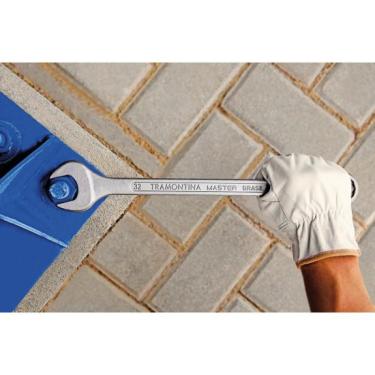 Imagem de Chave Combinada 15/16" com Pescoço Tramontina com Corpo Forjado em Aço Especial Cromado