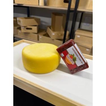 Imagem de Kit Queijo Meia Cura Artesanal 700g + Goiabada Cascão 250g Vovô Olavo – Combo Caseiro, Sabor da Roça, Sem Conservantes, Ideal para Romeu e Julieta, Café da Manhã ou Presente