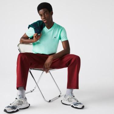 Imagem de Camiseta Lacoste de Algodão Pima Leve com Gola V, Verde, GG