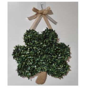 Imagem de Yousoontic Decoração de porta do dia de São Patrício, guirlanda de trevo de madeira para pendurar na porta da frente, placa de madeira de trevo, decoração de parede de lareira de dia de São Patrício