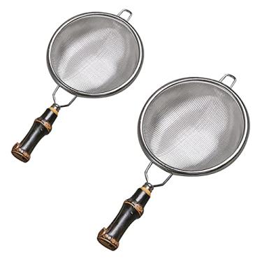 Imagem de UPTALY 2 coador de chá de aço inoxidável com cabo de bambu (1 grande + 1 pequeno), filtros de ralo de chá para conjunto de chá Kung Fu, filtros de malha de infusor de chá, para pendurar em bules, canecas, copos