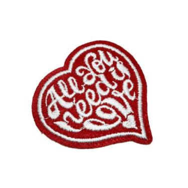 Imagem de MUS014T01 All You Need Is Love Patch Bordado Termo Adesivo - BR44