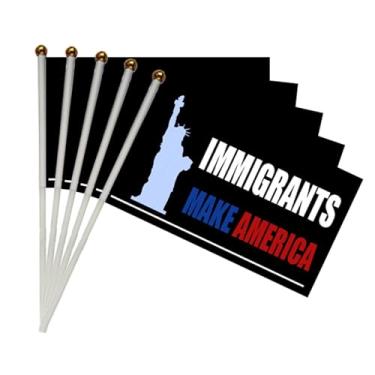 Imagem de 10 conjuntos de mini bandeiras resistentes à estátua da liberdade em stricks, Immigrants Make America Small Handheld Flag, 12 x 20 cm para decorações de pátio externo (Estátua da Liberdade, 10)
