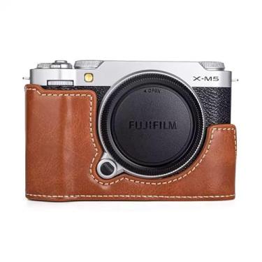 Imagem de MUZIRI KINOKOO Capa Fuji X-M5, meia capa de couro PU para câmera Fuji X-M5, capa protetora inferior para câmera Fuji X-M5/Fuji XM5 - com abertura inferior e design de mão - marrom