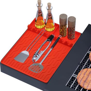Imagem de MAGJIUKE Tapete de silicone compatível com Blackstone Grill, tapete de ferramentas antiderrapante resistente ao calor com almofada de gotejamento, acessórios de chapa para churrasco ao ar livre ou
