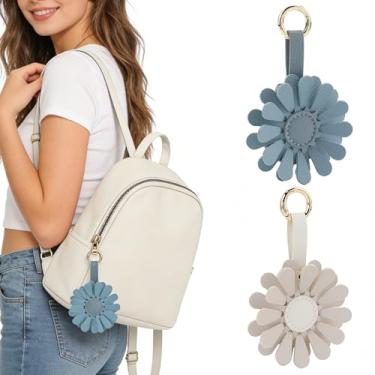 Imagem de URIZZD Chaveiro Air Tag para Apple Airtags, 2 pacotes de capas de etiqueta de ar de flor, capa de couro para AirTags suporte para bolsa/carteira/animais de estimação/crianças/viagem (6FBAAT02-bege + azul)