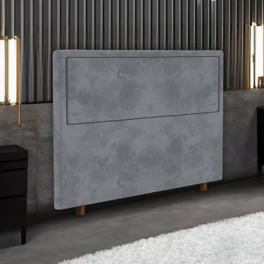 Imagem de Cabeceira Evelyn Queen Size com Fixação na Parede em Madeira Maciça e Suede Cinza