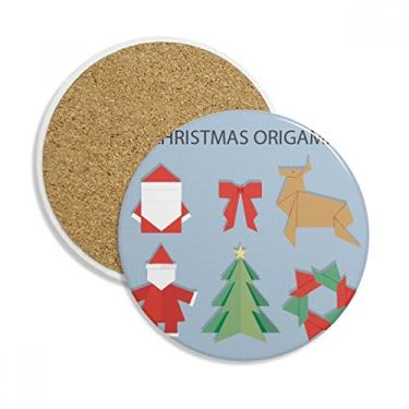 Imagem de Caneca vermelha abstrata de Natal com estampa de origami, porta-copos com proteção de mesa, pedra absorvente