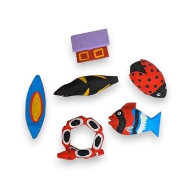 Imagem de Okatoka Kit de Brinquedos Artesanais da Amazônia, 6 Peças em Madeira de Miriti, 8-10 cm, Pintados à Mão | Kit 03