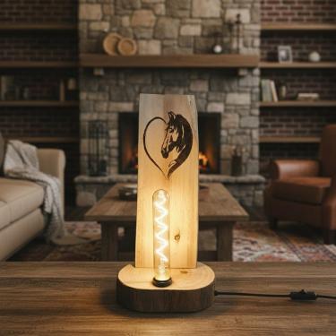 Imagem de Luminária Rústica de Mesa Pirografada Cara-Cavalo E27 Bivolt