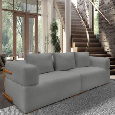 Imagem de Sofá 4 Lugares 2,60m Em Tecido Veludo Com Aplique Em Madeira – Scott Lucadi Cinza