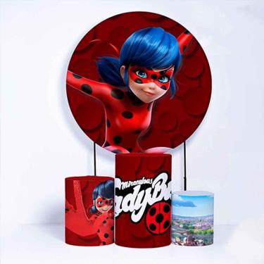 Imagem de  Kit Painel de Festa Redondo de 1,80m e Trio de Cilindros Heroína Vermelha - Fera Print