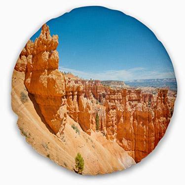 Imagem de Designart Linda manta de paisagem Bryce Canyon' para sala de estar, sofá, enchimento de almofada + capa de almofada impressa em ambos os lados 50,8 cm