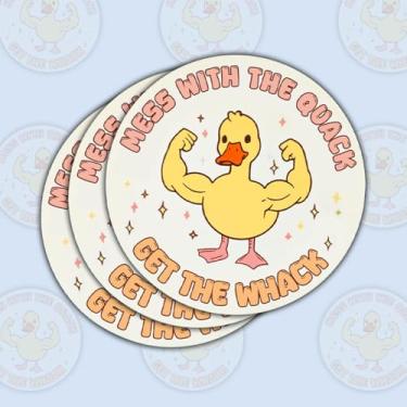Imagem de Adesivo de vinil com 3 peças Mess with The Quack Get The Whack, adesivo engraçado com citação de pato polido para academia, amantes de animais ou entusiastas de treino, decalque de vinil à prova