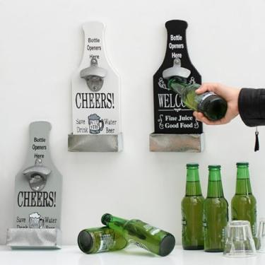 Imagem de Abridor de garrafas montado na parede ferramenta de barra decorativa com tampa de captura para cerveja e bebidas, acessório de cozinha e pátio fácil de usar