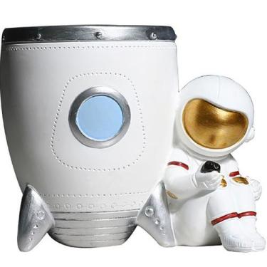 Imagem de Porta-canetas Creative Rocket com estatueta de astronauta em resina de