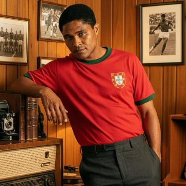 Imagem de Camisa Retrô Gol Seleção Portugal Edição Limitada Masculina-Masculino