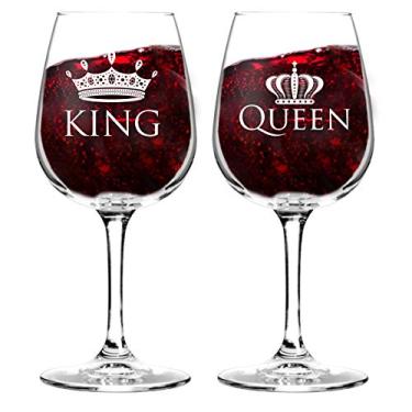 Imagem de Conjunto de 2 taças de vinho King and Queen (35 g) | Divertido conjunto de bebidas para ele e ela ou marido | Casal, recém-casado, presente de aniversário | Presente de casamento ou presente de casal favorito | Feito nos EUA