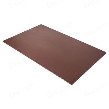 Imagem de Dacasso Tapete de mesa de couro marrom chocolate 96 x 61 cm com trilhos laterais - Protetor de superfície de mesa executivo - Mata-borrão de mesa de couro de luxo para escrever