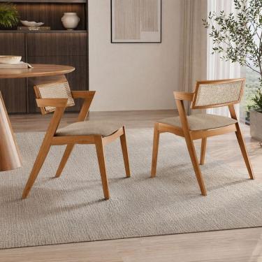 Imagem de Kit 2 Cadeiras Oslo Luxo Madeira Maciça Assento Veludo Bege com Braço e Telinha Rattan...