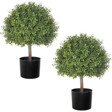 Imagem de DRAY Pacote com 2 plantas artificiais de buxo Topiary para ambientes externos com plantador preto – Resistente a UV, vegetação realista para jardim, pátio, varanda ou plantador
