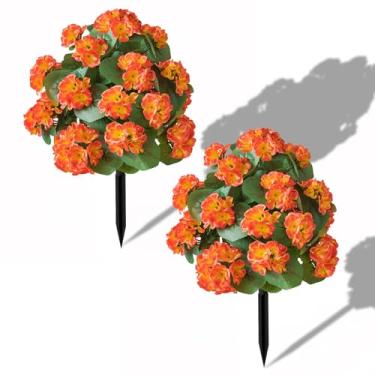 Imagem de Conjunto de 2 topiárias artificiais para uso ao ar livre com flor de begônia, árvore de bola de buxo de topiária falsa com espigão no chão, arbustos falsos, arbustos, planta perene para jardim interno