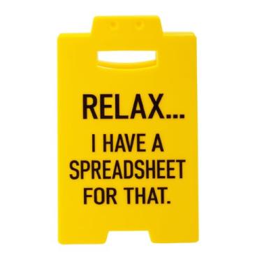 Imagem de Placa engraçada de mesa de escritório, placa de mesa amarela engraçada de acrílico, decoração prática de escritório, acessórios para mulheres e homens, chefe e colega de trabalho (estilo relaxante)