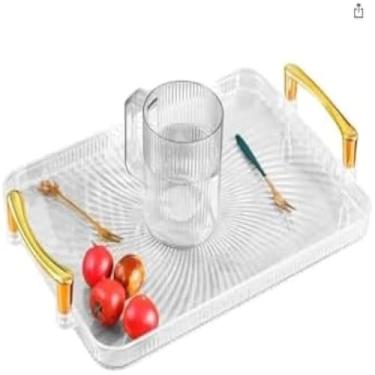 Imagem de Bandeja retangular transparente com alcas laterais praticas, decorativa e usual.