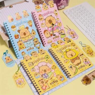Imagem de Caderno Espiral Infantil (AZUL) com Tema Capivaras, 40 Folhas Coloridas, 18.5x11cm, com Adesivos Decorativos, Estilo Kawaii (AZUL)