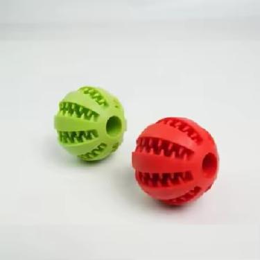 Imagem de Bola de brinquedo Paw-FECT Piece Dispensador de petiscos para cães, de borracha natural macia e durável, limpeza de dentes, cães de brinquedo interativos para cães, pacote com 2 (1 vermelho/1 verde